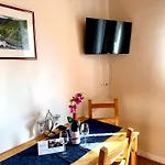 Burggarten Wine Residences - Wein Direkt Vom Winzer, Ebike & Eauto Aufladen Und Parken Apartment