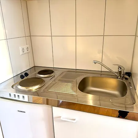 Burggarten Wine Residences - Wein Direkt Vom Winzer, Ebike & Eauto Aufladen Und Parken Apartment *