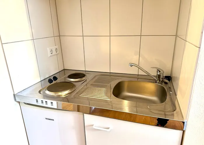 Burggarten Wine Residences - Wein Direkt Vom Winzer, Ebike & Eauto Aufladen Und Parken 아파트 *